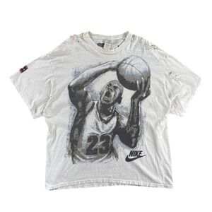 Vintage Nike Michael Jordan T-Shirt Mens XL Distressed Basketball NBA 90s Sketch